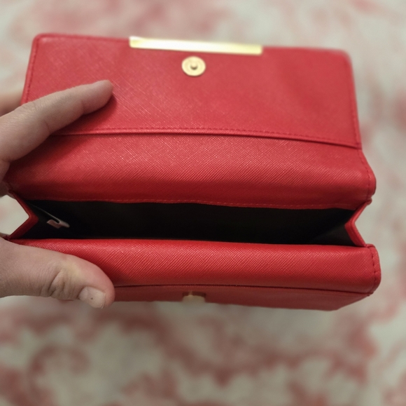 Red Women's Wallet - Picture 4 of 8